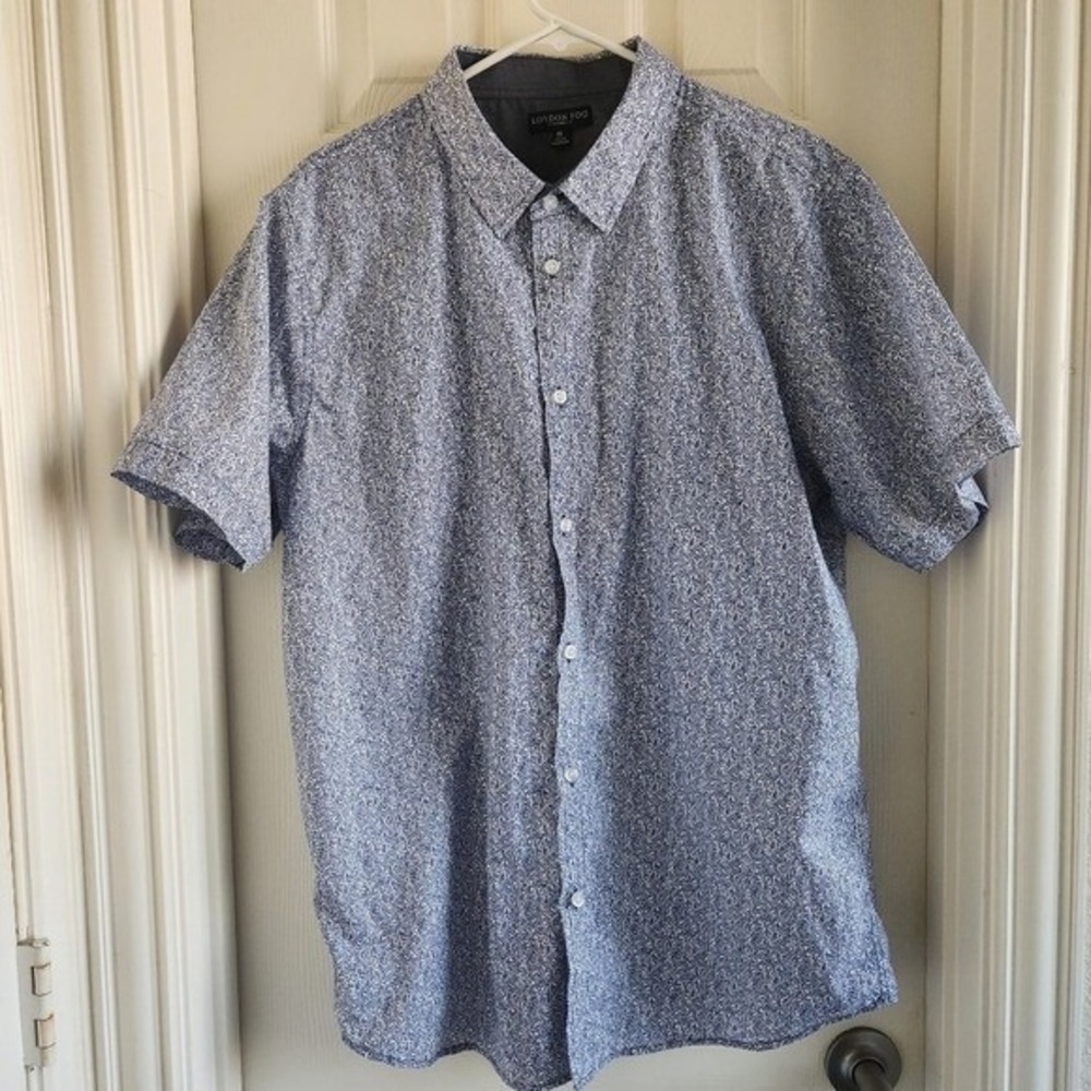 London Fog Men Button Up Short Sleeve Shirt Size‎ XL Blue Paisley Print